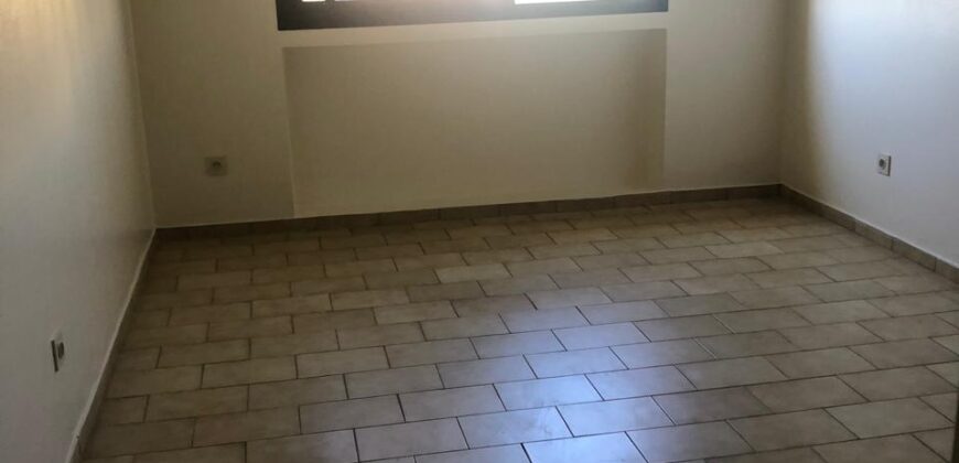 APPARTEMENT 5 PIECES USAGE BUREAU AGDAL