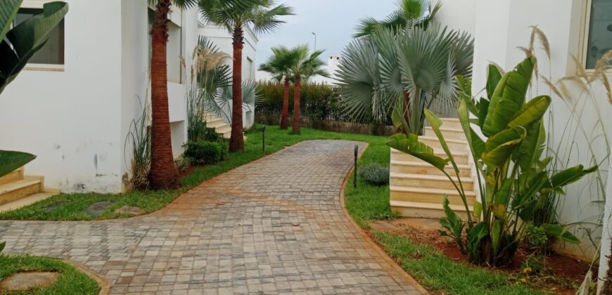 Bungalow d&rsquo;Exception à Harhoura- 150m² à Deux pas de la Plage!