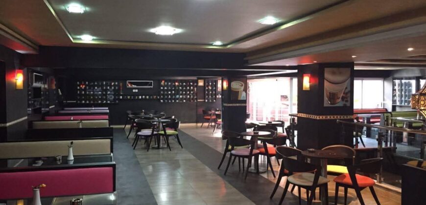 Actif immobilier à forte rentabilité – Hôtel & commerce à Marrakech Guéliz