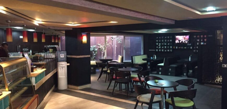 Actif immobilier à forte rentabilité – Hôtel & commerce à Marrakech Guéliz