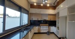Villa neuve avec piscine à vendre – Ain Atig