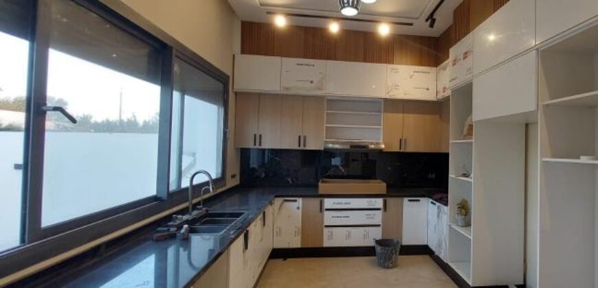 Villa neuve avec piscine à vendre – Ain Atig
