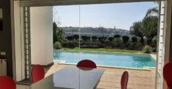 🏡 Villa de prestige avec piscine à Meknès – Terrain 1000 m² – Vue exceptionnelle